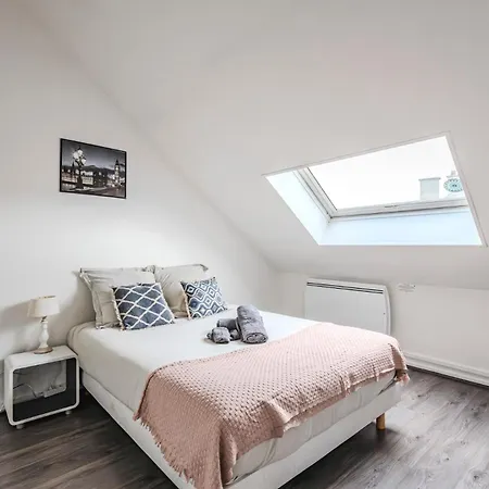 Appartement Le Chabaud - Hypercentre & 10 Couchages Reims